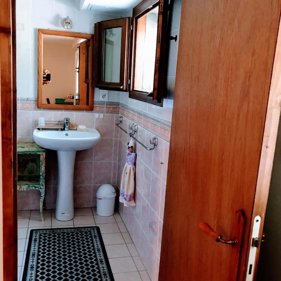 Chambre Et Salle De Bain Prive S'Ouvrant Sur Terrasse, Jardin Et Cuisine D'Ete Quillan Buitenkant foto